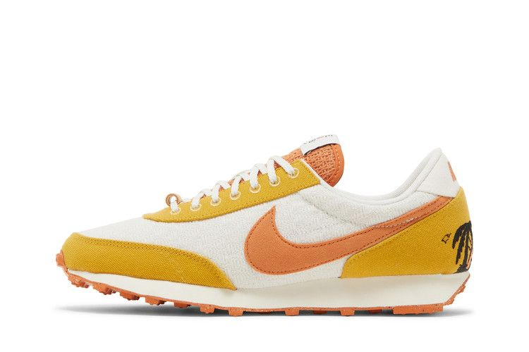 wmns-daybreak-se-sun-club-white-sand-gold-dm7605-101_02