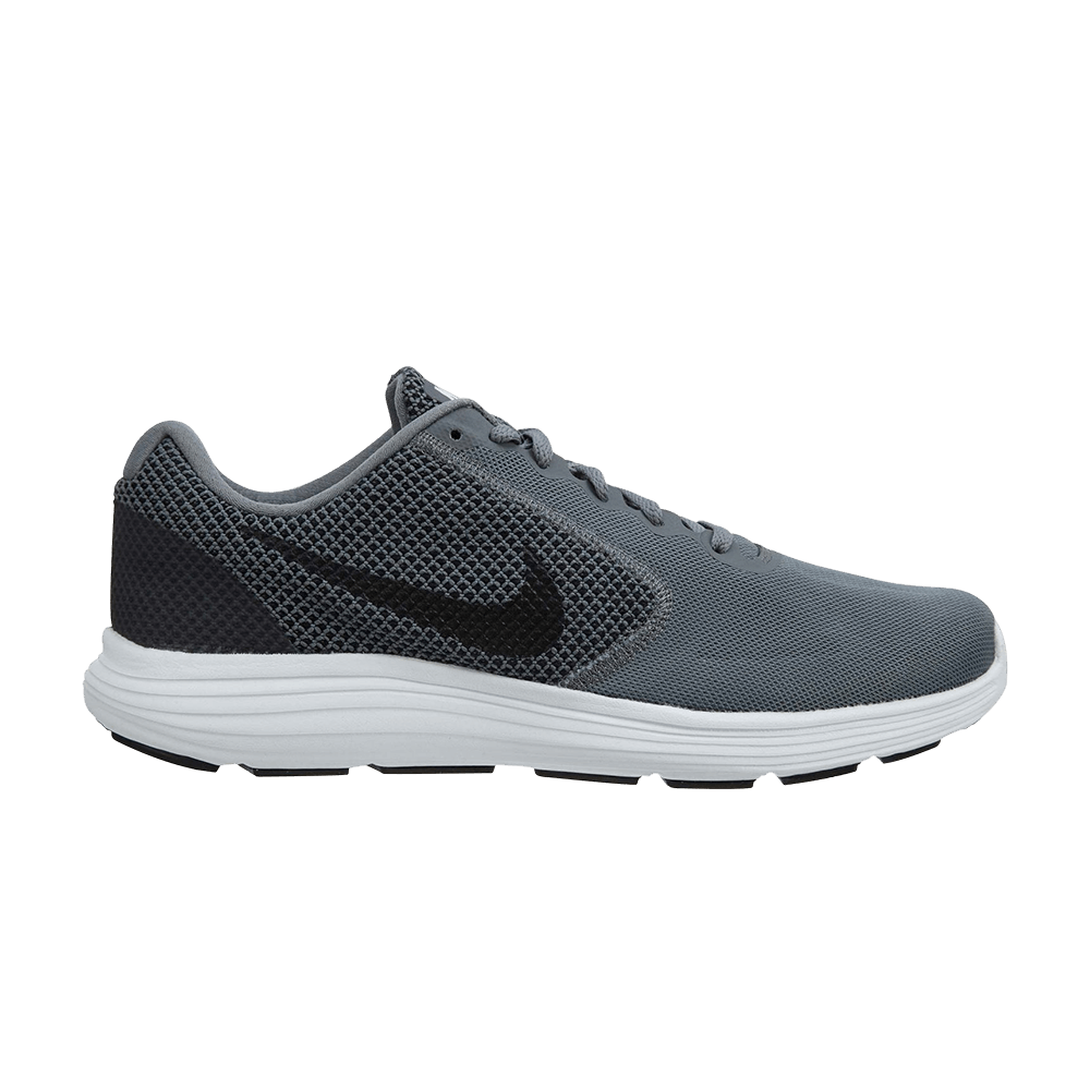 Кроссовки Nike Revolution 3