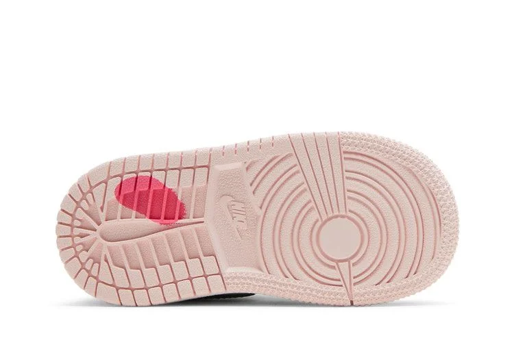 Krossovki-Air-Jordan-1-Retro-High-OG-SE-TD-Bubble-Gum-3