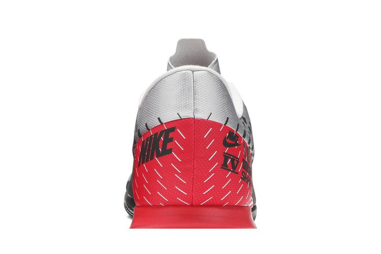 neymar-jr-x-mercurial-vapor-13-academy-ic-speed-freak-at7994-006_06