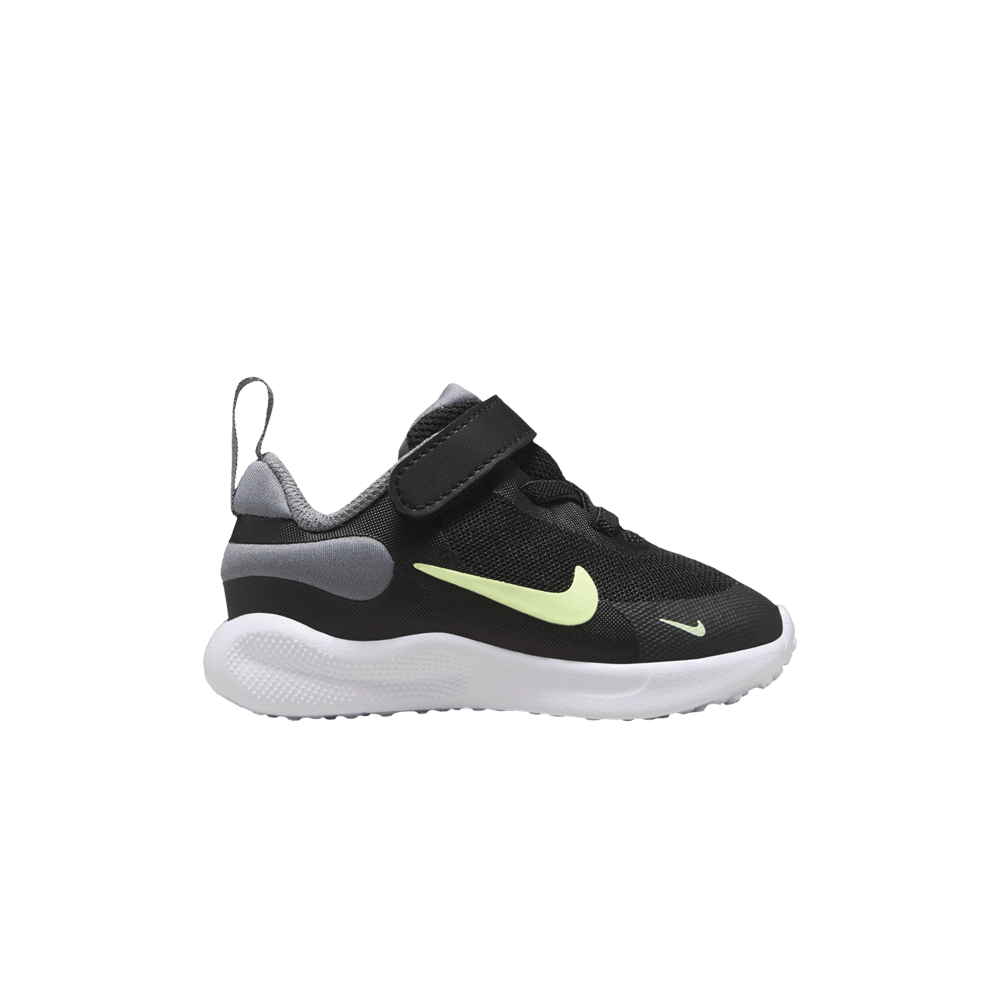 Кроссовки Nike Revolution 7 TD 'Black Barely Volt'
