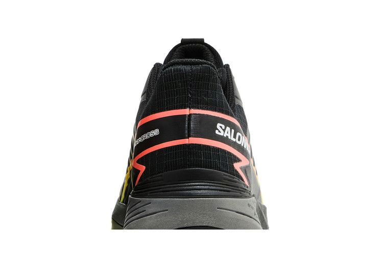 Кроссовки Salomon Thundercross 'Black Fiery Coral'