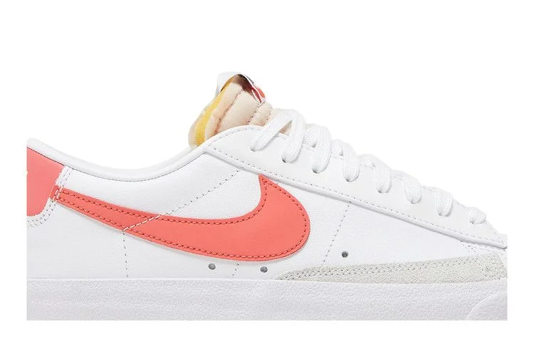 Krossovki-Nike-Wmns-Blazer-Low-77-White-Magic-Ember-1
