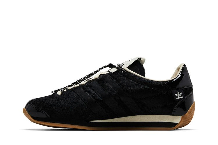 song-for-the-mute-x-country-og-black-cream-white-jh9010_02
