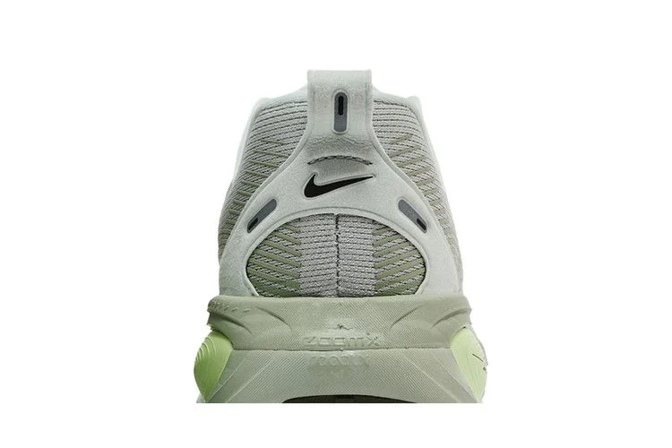 Кроссовки Nike Vomero 18 'Dusty Olive'