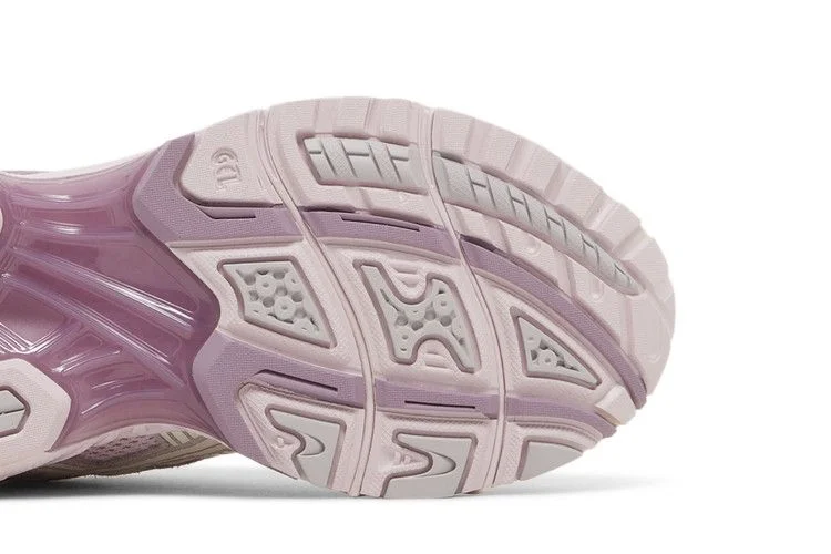 Кроссовки ASICS Wmns Gel Kayano 14 'Barely Rose Cream'