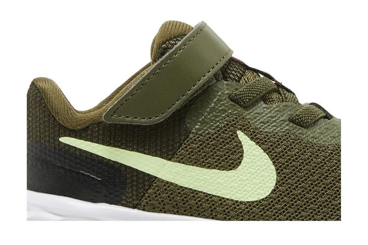 Krossovki-Nike-Revolution-6-TD-Rough-Green-Barely-Volt-1