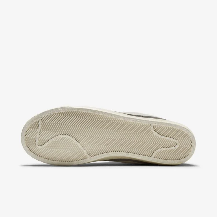 Krossovki-Nike-Blazer-Mid-Premium-09-4