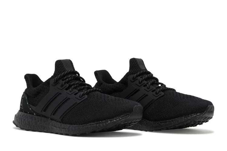 Krossovki-Pharrell-x-Parley-x-adidas-UltraBoost-DNA-Black-Future-7