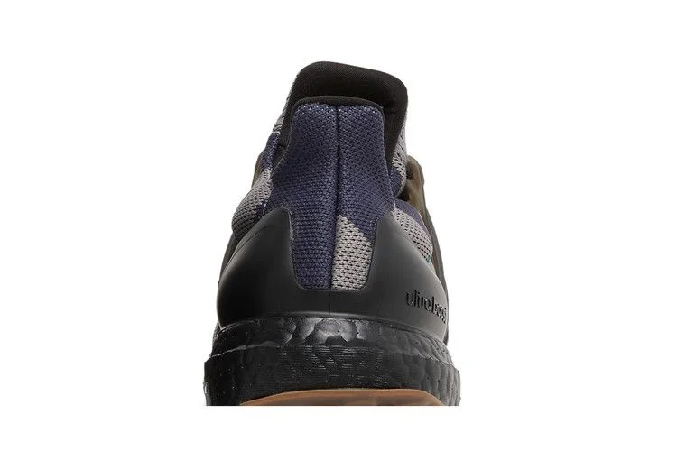 Krossovki-Mark-Gonzales-x-adidas-Ultra-Boost-Shmoo-6