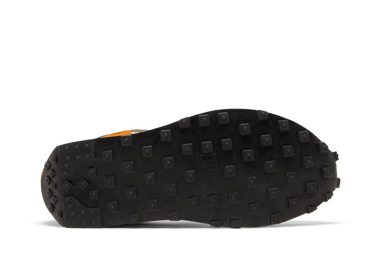 wmns-daybreak-se-coconut-milk-midnight-orange-dv1746-142_03