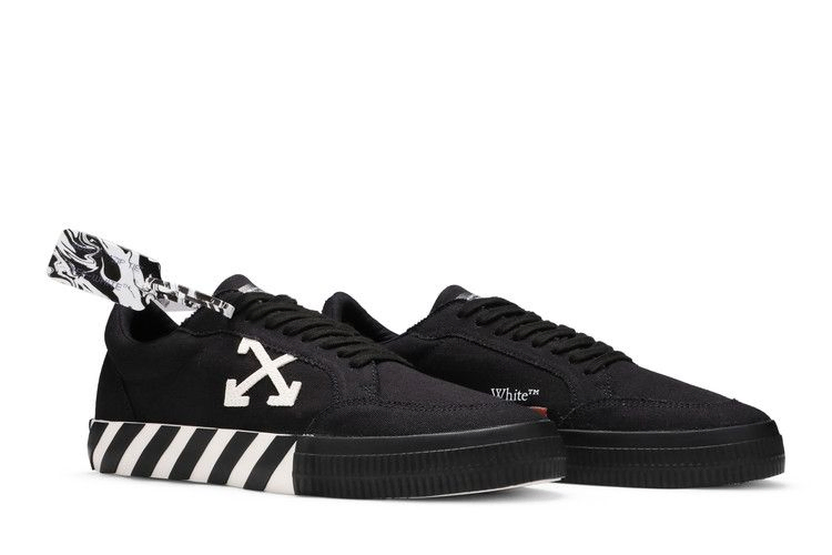 off-white-vulc-sneaker-low-black-white-omia085r21fab001-1001_07