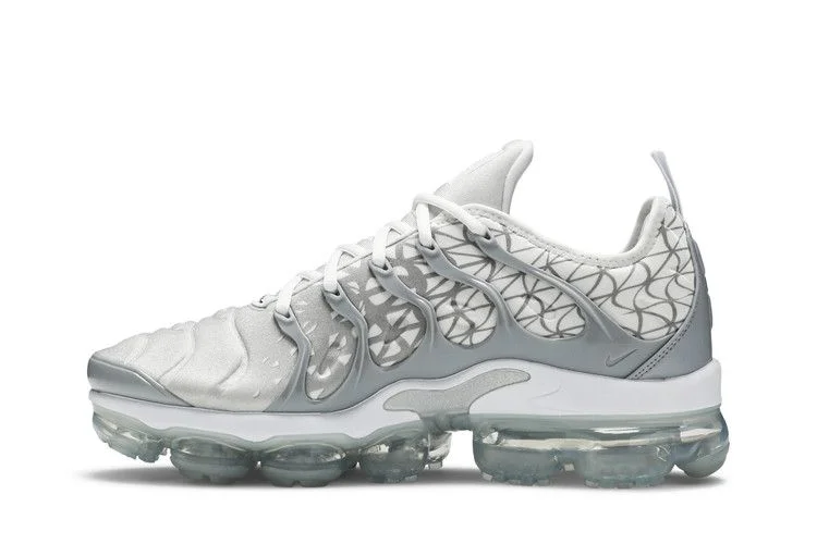Кроссовки Nike Air VaporMax Plus 'Silver Patterns'