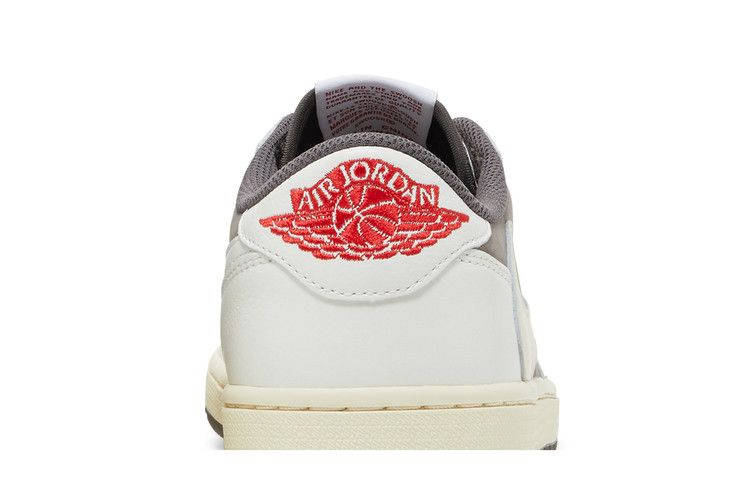 Кроссовки Travis Scott x Air Jordan 1 Retro Low OG 'Reverse Mocha' Sample