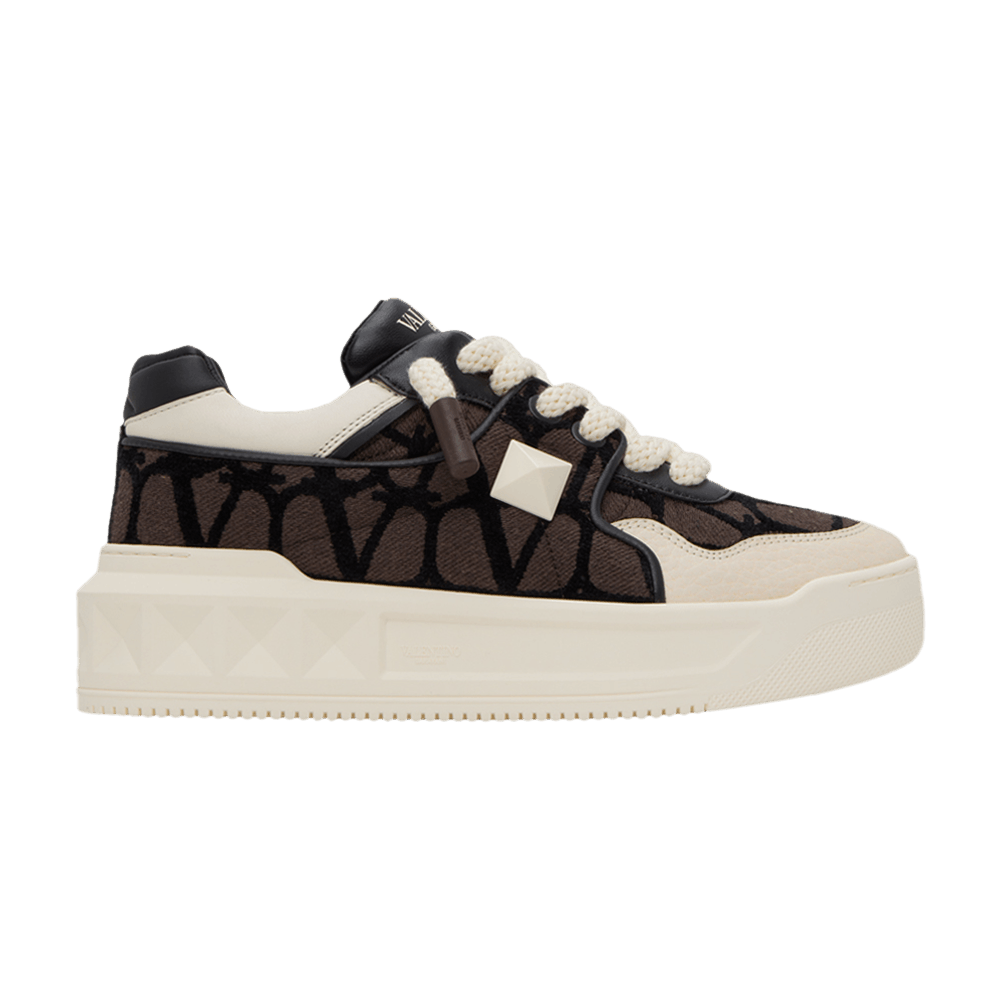 valentino-one-stud-low-fondant-5y2s0g37-iff-kdc