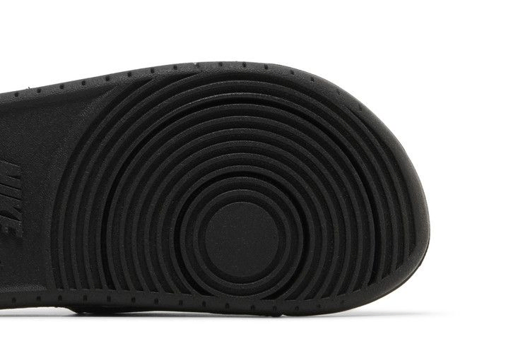 wmns-offcourt-slide-black-white-bq4632-010_04