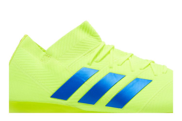 Кроссовки Adidas Nemeziz 18.1 SG 'Solar Yellow'