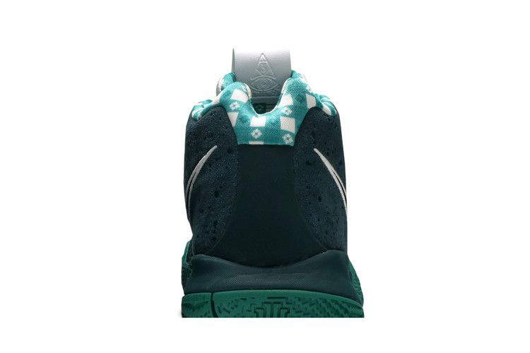 Кроссовки Nike Kyrie 4 'Green Lobster' PE