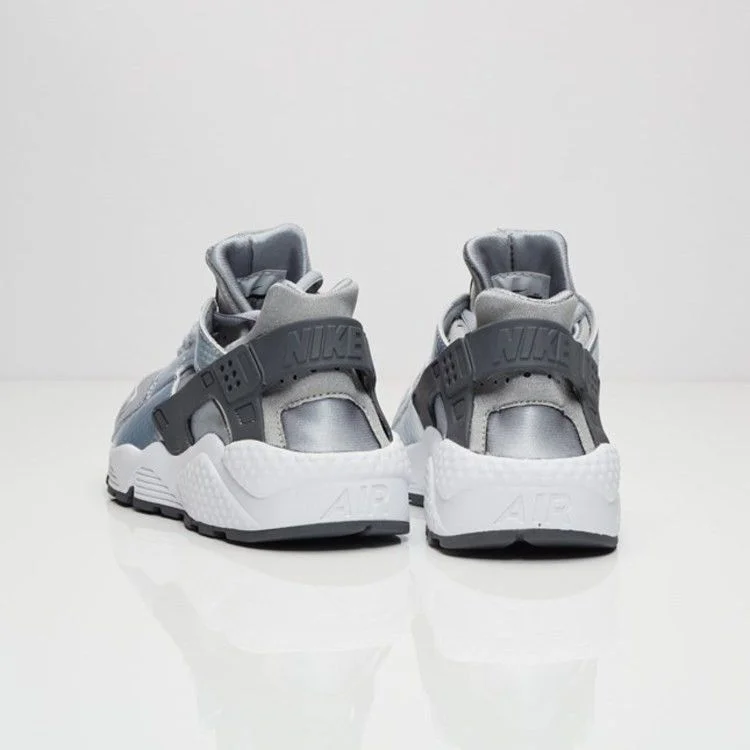 Кроссовки Nike Wmns Air Huarache Run
