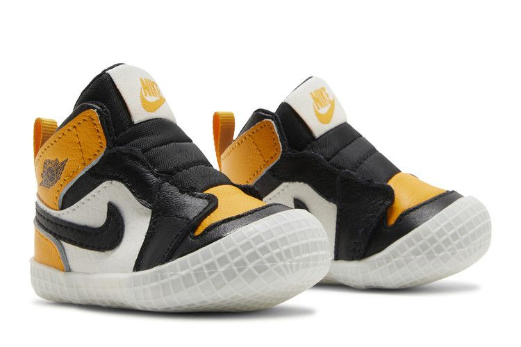 air-jordan-1-crib-bootie-yellow-toe-at3745-711_07