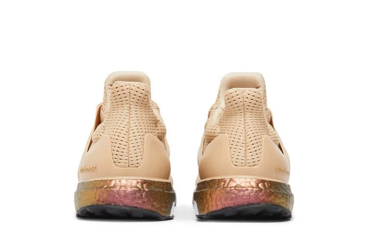 Кроссовки adidas UltraBoost 1.0 DNA 'Magic Beige'