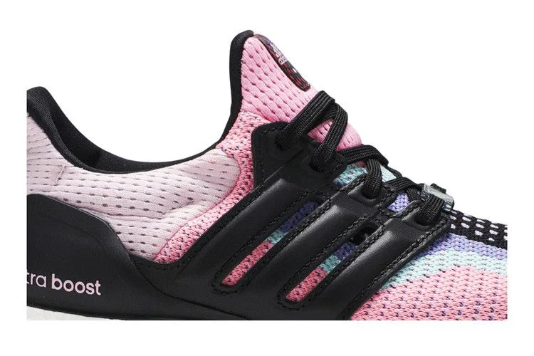 Krossovki-adidas-UltraBoost-2.0-Pastel-1