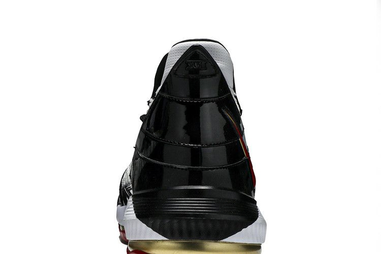 Кроссовки Nike LeBron 16 'Remix'