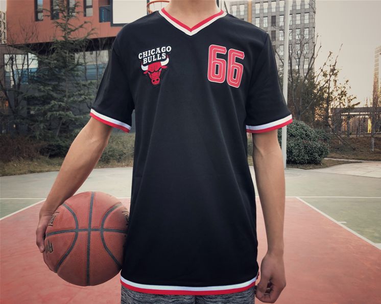 2019-Chicago-Bulls-66-NBA-B2OTHER-Tee-12