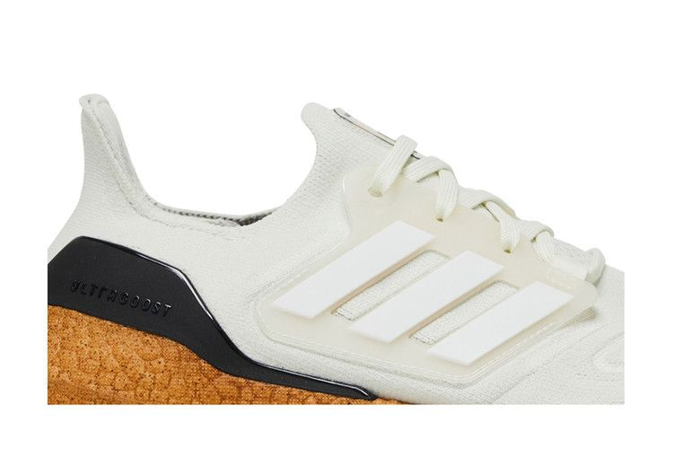 ultraboost-22-made-with-nature-white-tint-hp9183_01