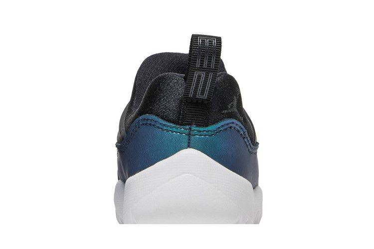 jordan-11-retro-little-flex-td-black-iridescent-bq7102-009_06