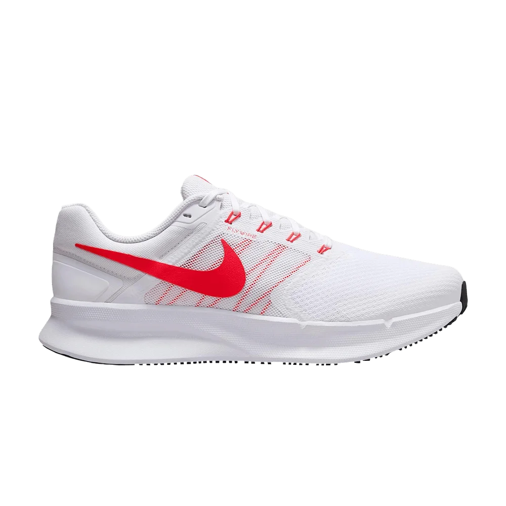Krossovki-Nike-Run-Swift-3-Extra-Wide-White-Bright-Crimson
