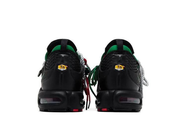 Кроссовки Homecoming x Nike Air Max Plus 'Black University Red Court Green'