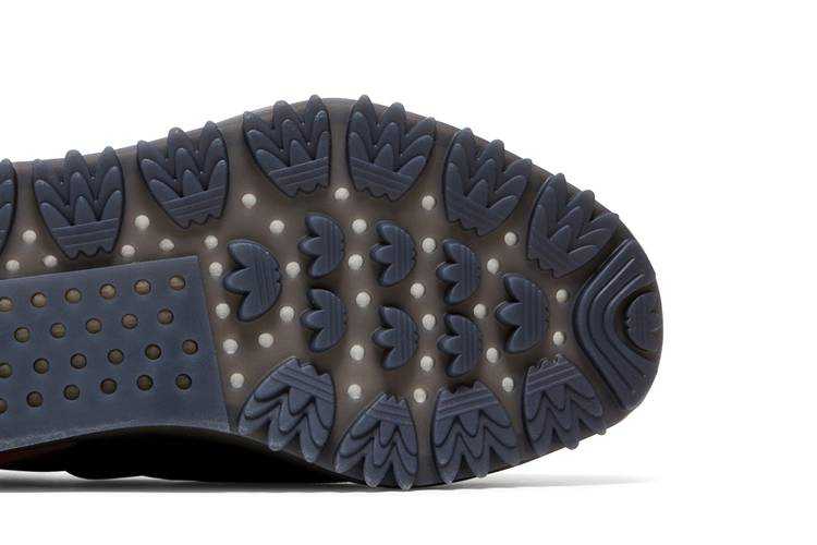 moncler-x-nmd_s1-gore-tex-the-art-of-exploration-black-ig3027_04