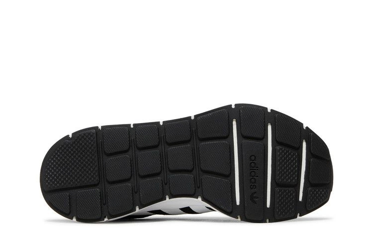 Кроссовки Adidas Swift Run X J 'Black White'