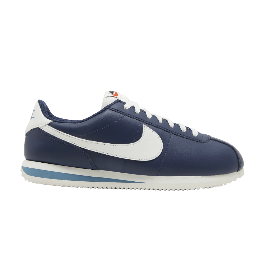 Krossovki-Nike-Cortez-Midnight-Navy
