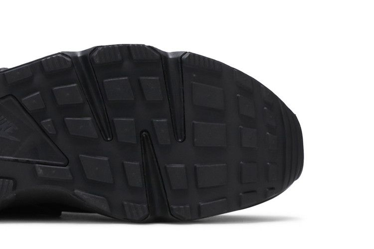 air-huarache-triple-black-dd1068-002_04