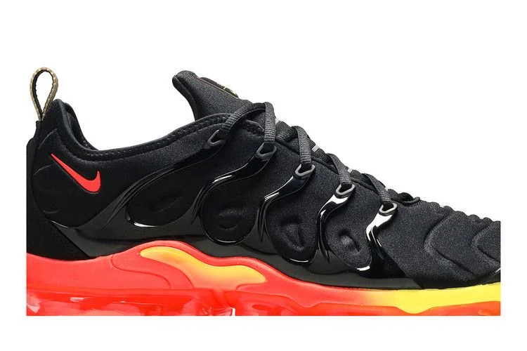 Кроссовки Nike Air VaporMax Plus 'Fresh'
