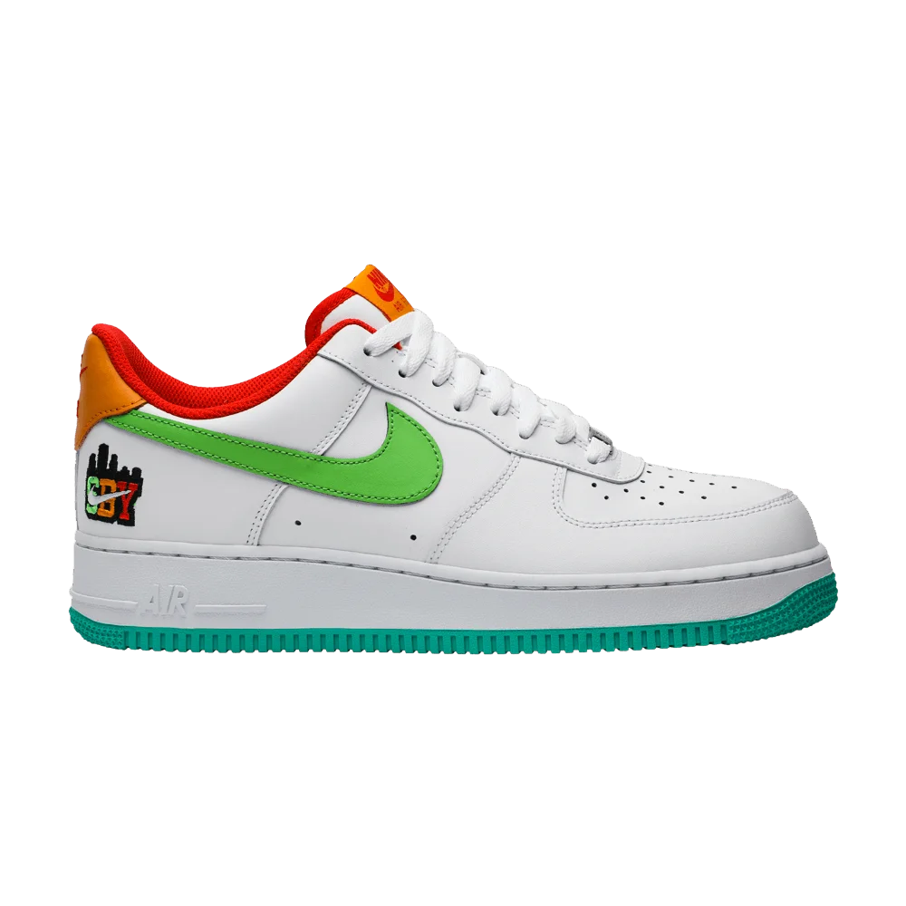 Krossovki-Nike-Air-Force-1-Low-Shibuya-White