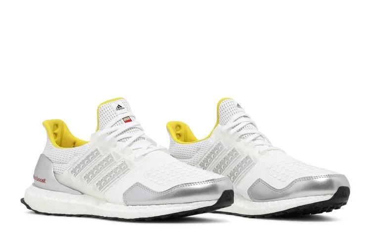 Krossovki-LEGO-x-adidas-UltraBoost-DNA-7
