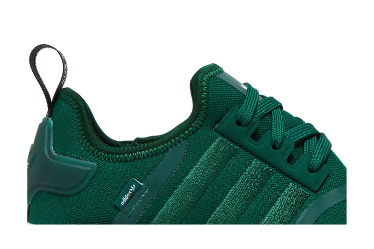 Кроссовки adidas Wmns NMD_R1 'Dark Green'
