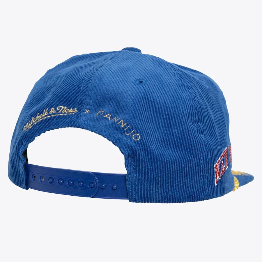 Бейсболка Mitchell & Ness x DANNIJO Navy New York Knicks Snapback Hat