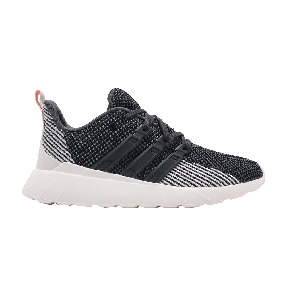 Krossovki-Adidas-Wmns-Questar-Flow-Grey