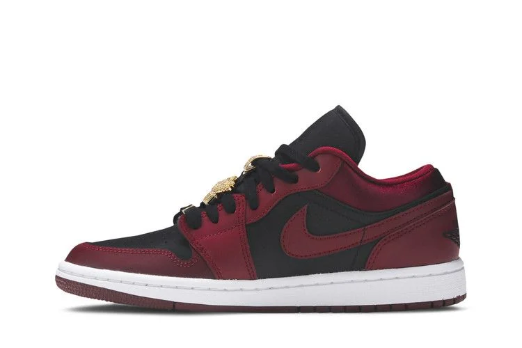 Кроссовки Wmns Air Jordan 1 Low SE 'Dark Beetroot'