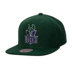 Mitchell-Ness-Team-Ground-2.0-Snapback-HWC-Milwaukee-Bucks-Green-Hat-300x300