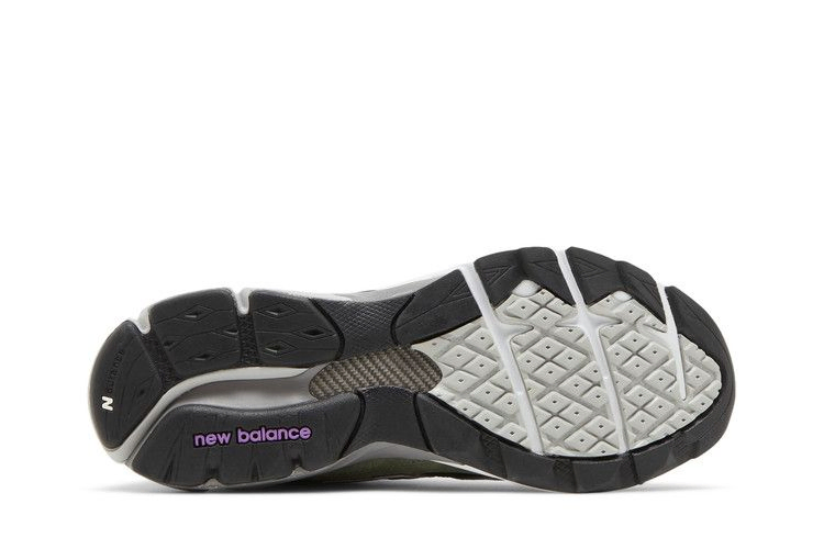 teddy-santis-x-990v3-made-in-usa-olive-leaf-m990tc3_03