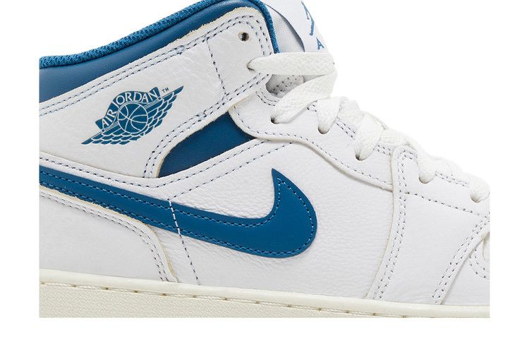 air-jordan-1-mid-se-gs-industrial-blue-fn7432-141_01
