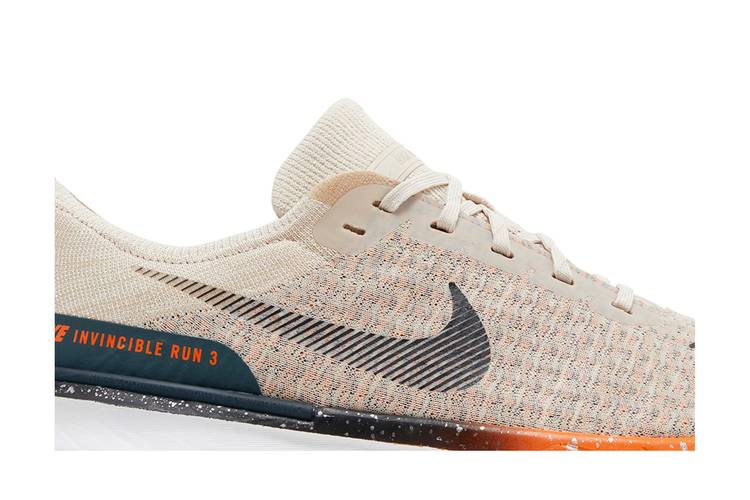 Кроссовки Nike ZoomX Invincible Run Flyknit 3 'Oatmeal Safety Orange'