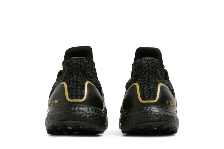 Кроссовки Adidas UltraBoost 4.0 DNA 'Black Matte Gold'