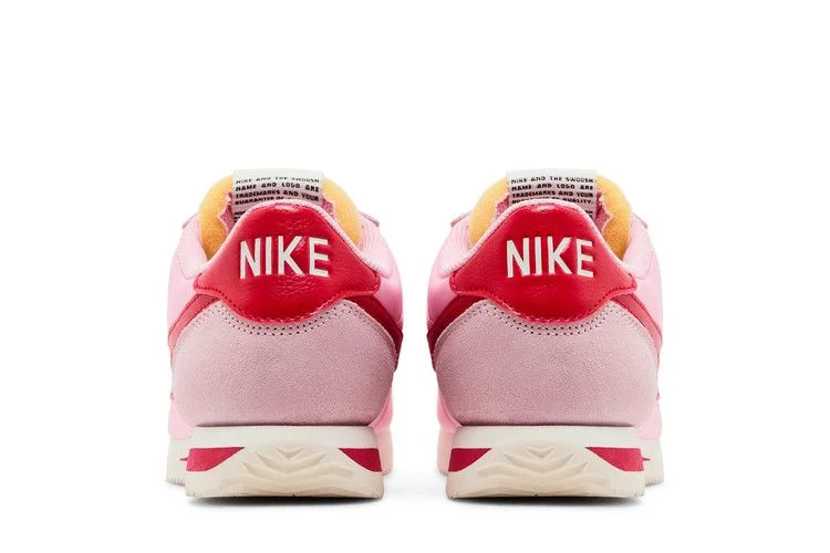 Кроссовки Nike Wmns Cortez TXT 'Soft Pink Fire Red'