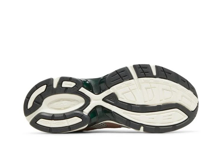Krossovki-HAL-STUDIOS-x-ASICS-Gel-1130-Earth-3